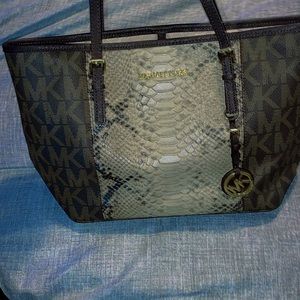 Mk purse